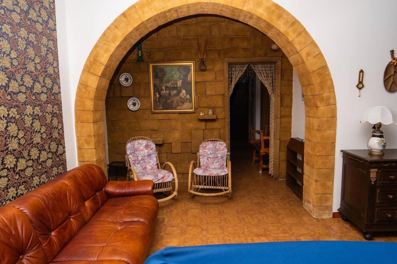 מזרה דל ואלו {Beach-House } Villa Mare Fuori מראה חיצוני תמונה