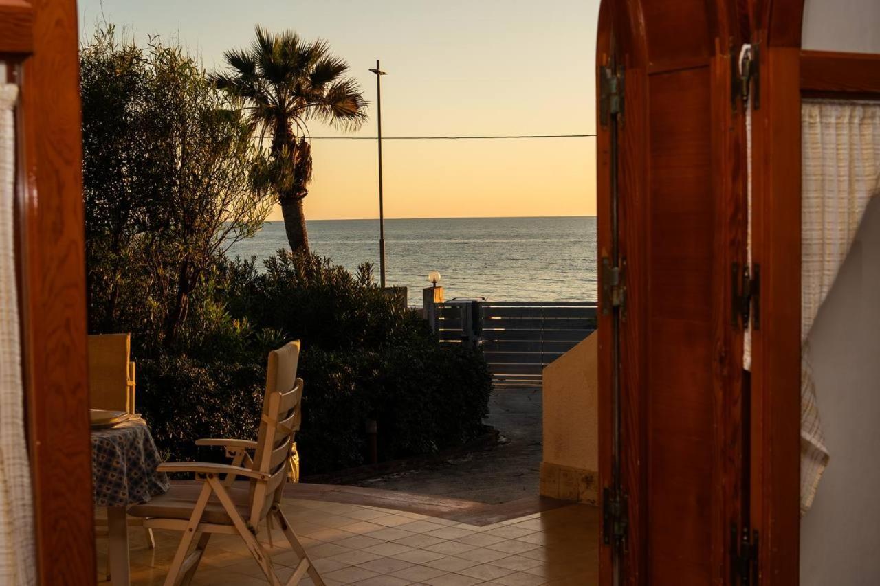 מזרה דל ואלו {Beach-House } Villa Mare Fuori מראה חיצוני תמונה