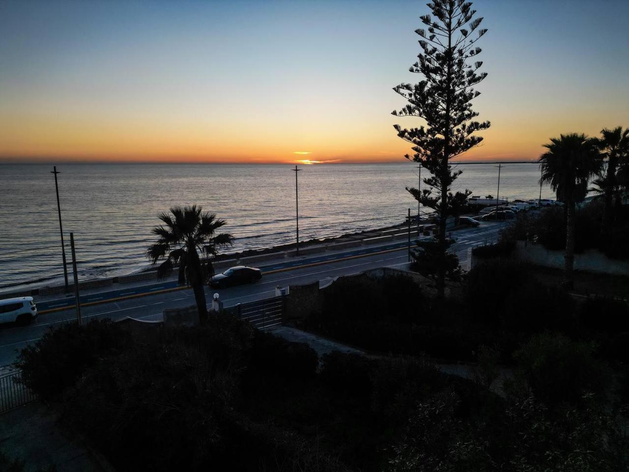 מזרה דל ואלו {Beach-House } Villa Mare Fuori מראה חיצוני תמונה