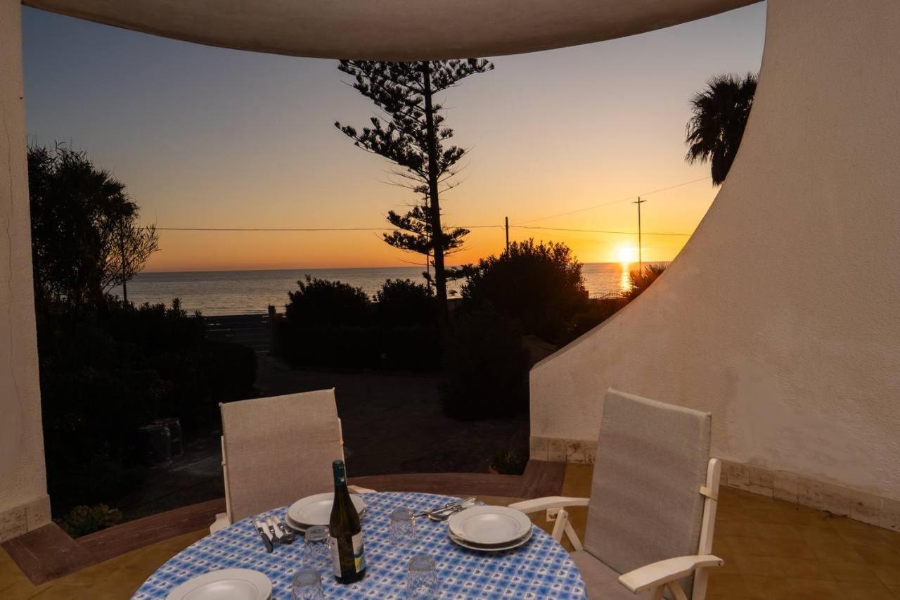 מזרה דל ואלו {Beach-House } Villa Mare Fuori מראה חיצוני תמונה
