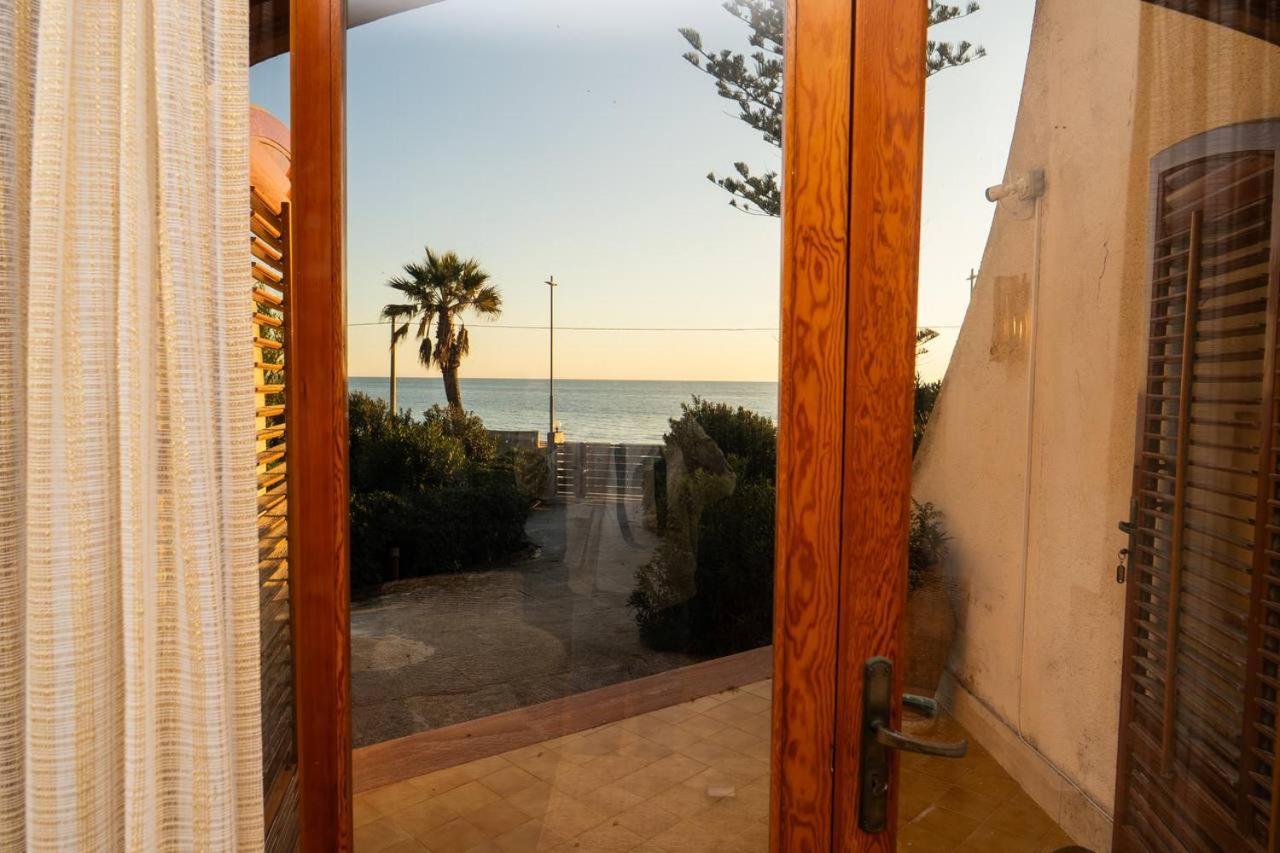 מזרה דל ואלו {Beach-House } Villa Mare Fuori מראה חיצוני תמונה