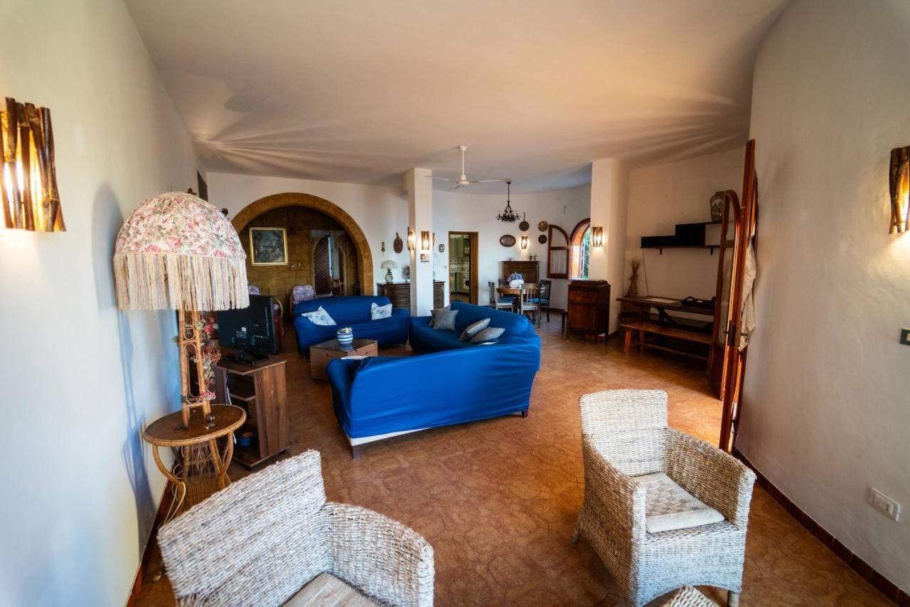 מזרה דל ואלו {Beach-House } Villa Mare Fuori מראה חיצוני תמונה