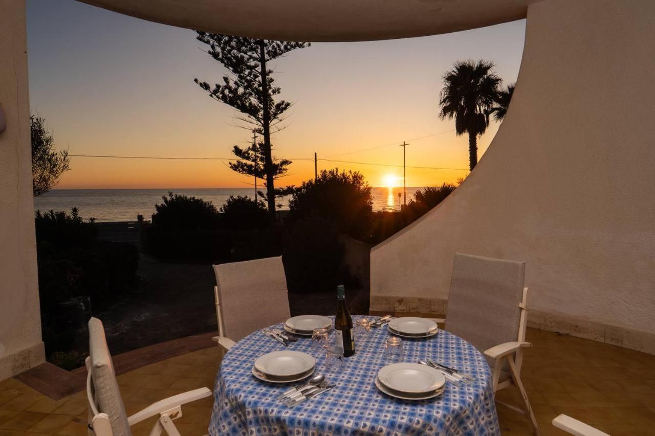 מזרה דל ואלו {Beach-House } Villa Mare Fuori מראה חיצוני תמונה